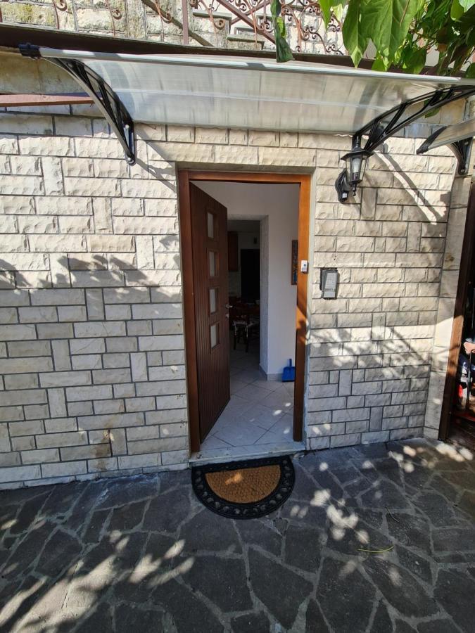 Apartma Pina Apartment Izola Exterior photo